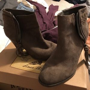 Booties with heal